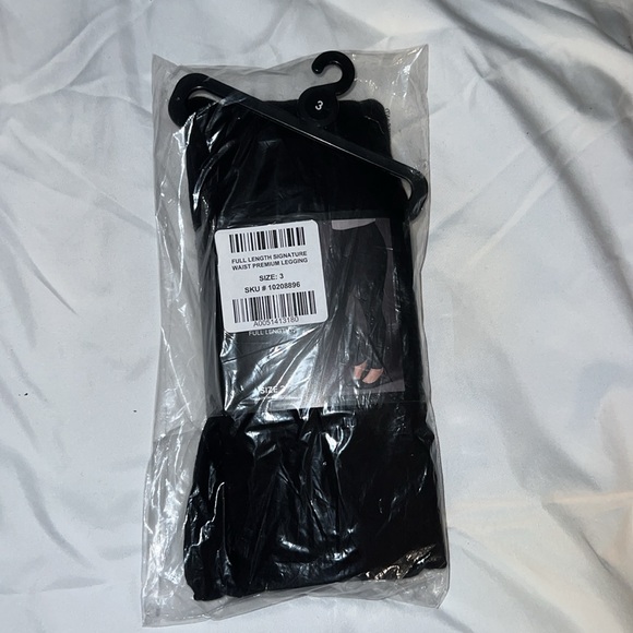 Torrid Premium Leggings Full Length - Picture 5 of 11